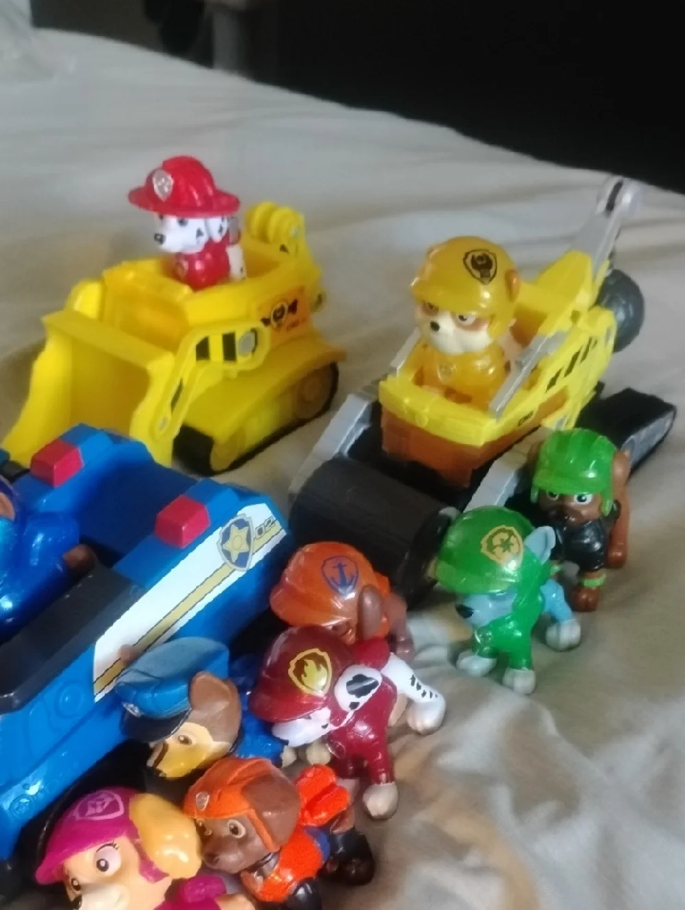 Paw Patrol Vehicle and Character Pack - Blue, Yellow, Red, Green, Pink